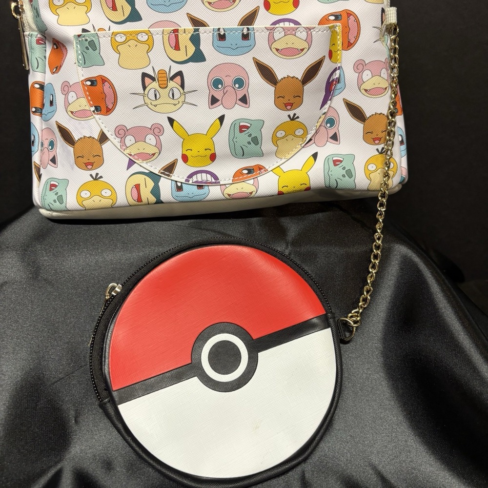 Pokemon Pokeball Graphic Mini Backpack, Chained Zippered Pouch Clean - Picture 3 of 9